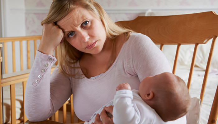 Guía para madres sustitutas sobre la depresión posparto