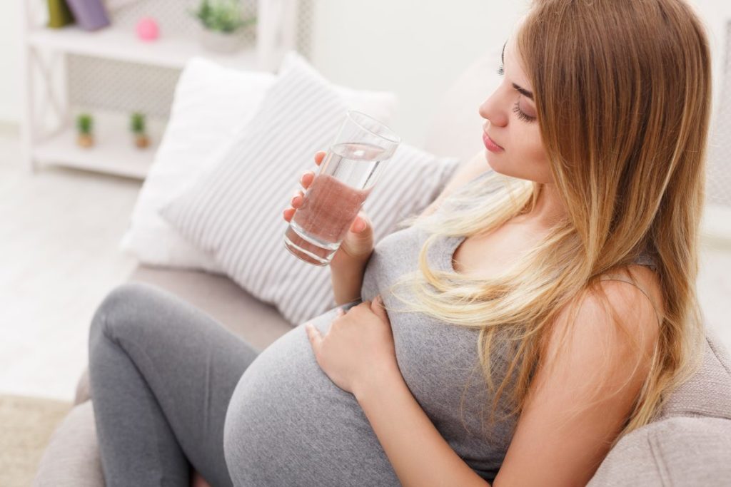 代孕媽媽喝一杯水—— Joy of Life 代孕
