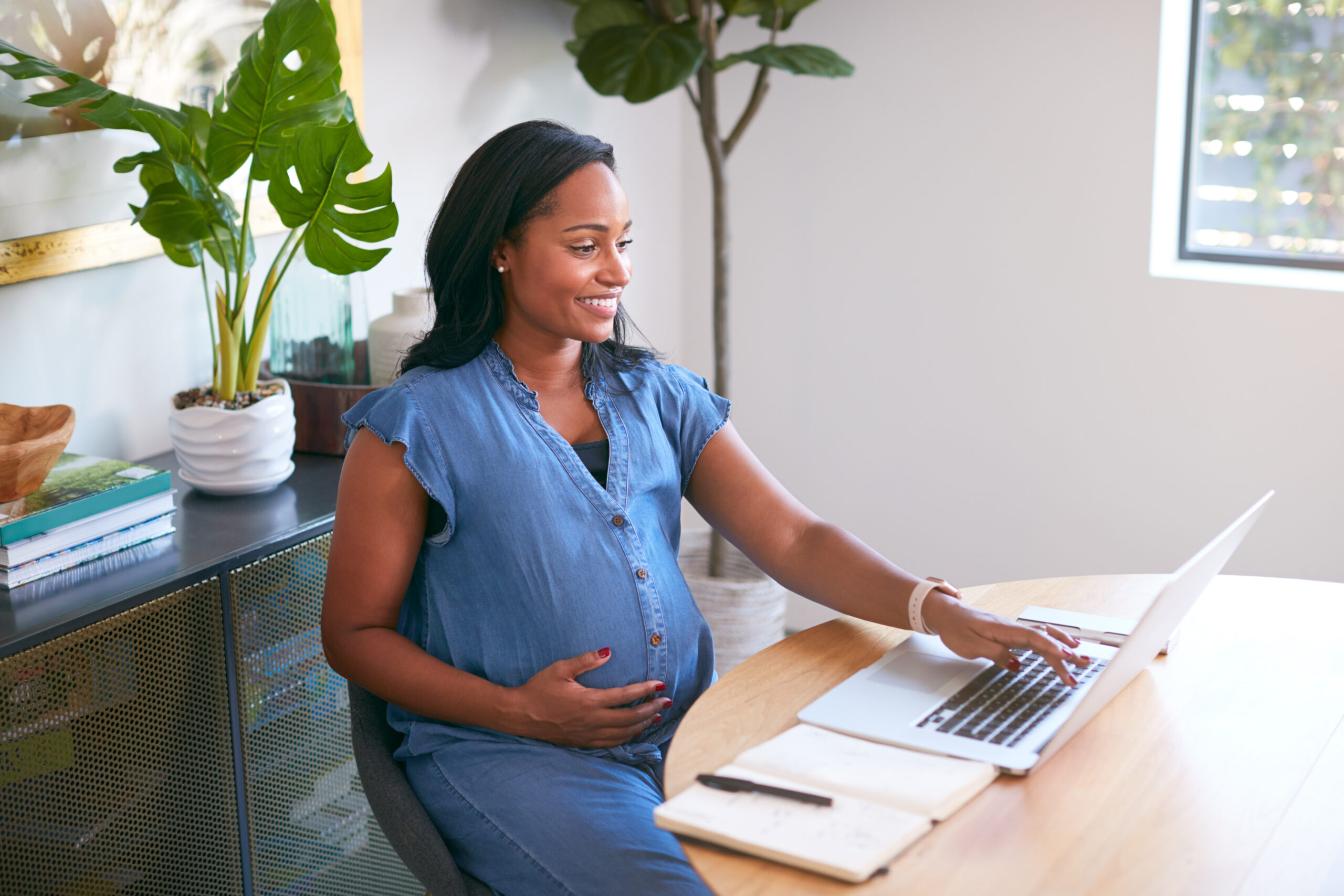 Your Guide to Surrogacy Laws by State (Updated for 2025)